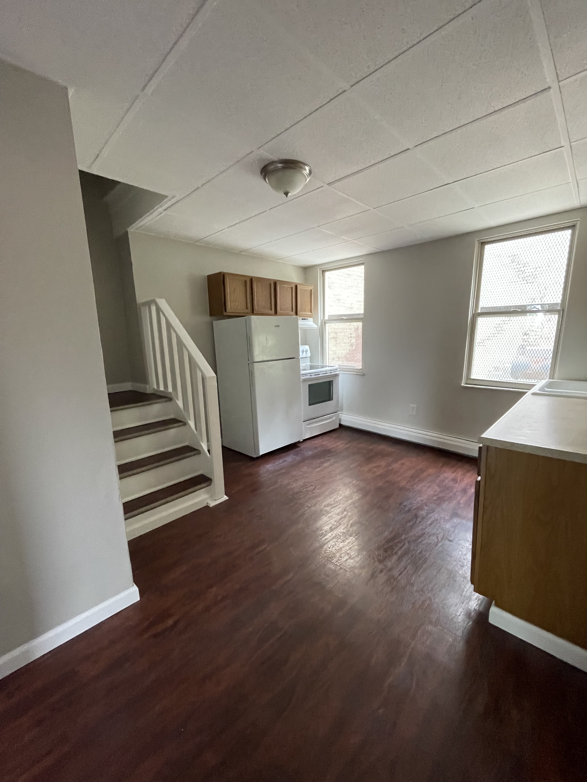 215 Mulberry Street - Apt-01
