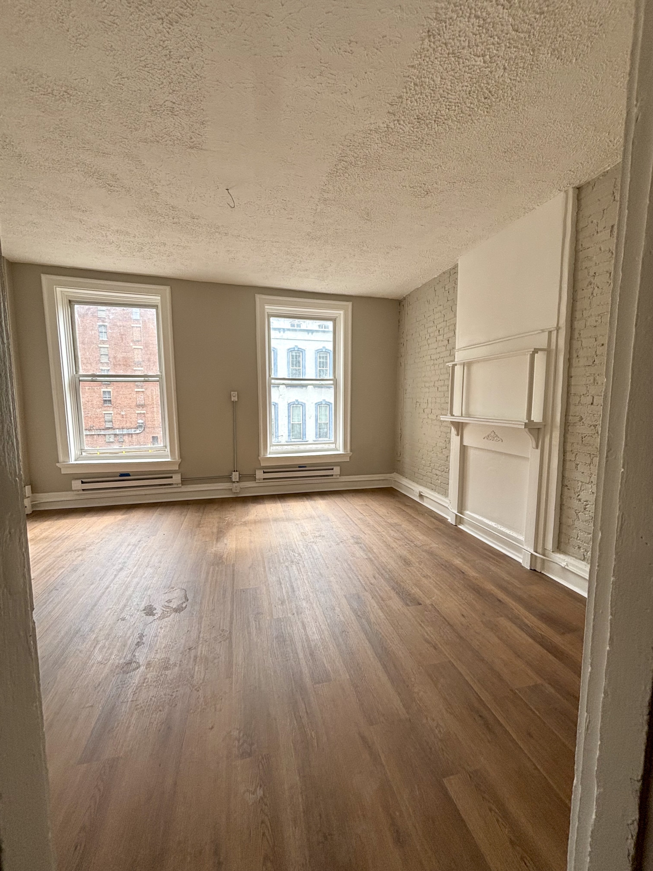 819 Main Street - 3